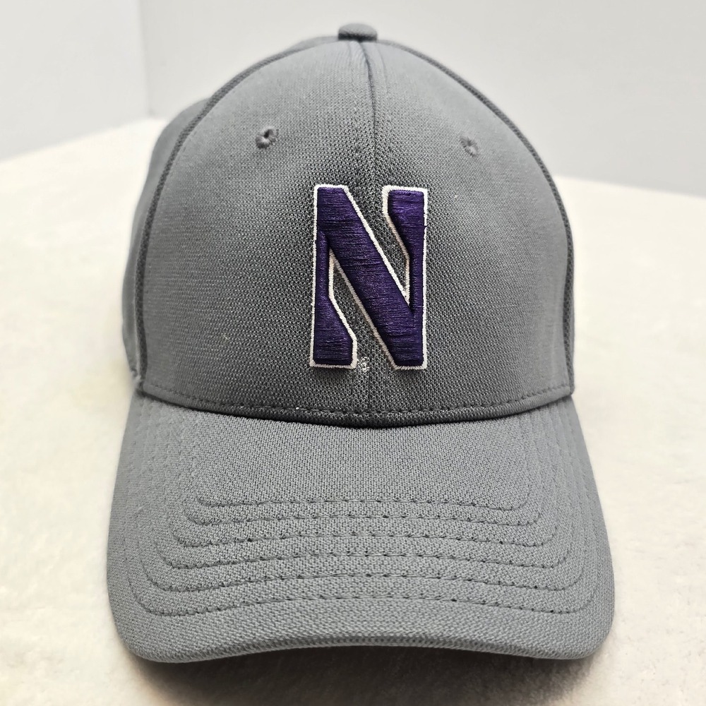 Under Armour Northwestern Wildcats NCAA Sideline Hat Gray Purple SM/MD Gorpcore